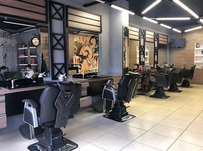 Profesyonel saç kesimi